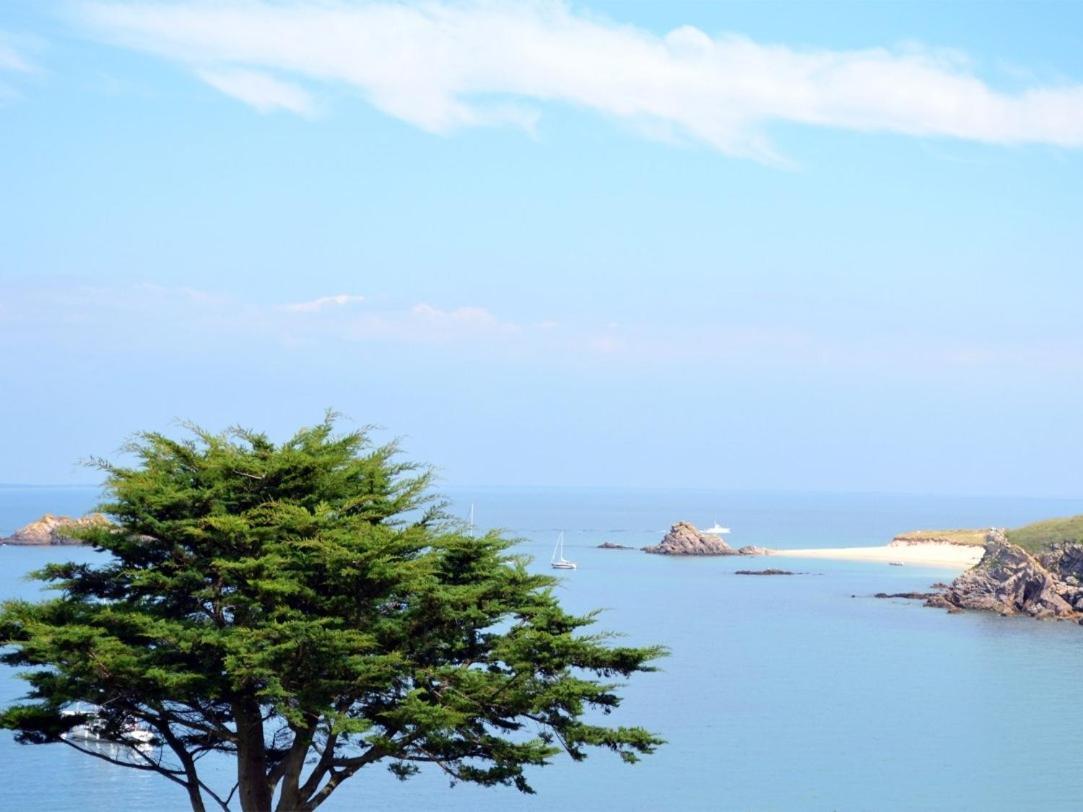 Gites & Tiny Houses Les Hauts De Toulvern บาดอง ภายนอก รูปภาพ