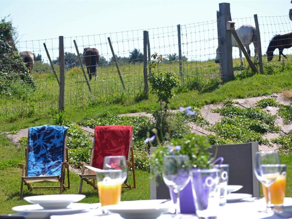 Gites & Tiny Houses Les Hauts De Toulvern บาดอง ห้อง รูปภาพ