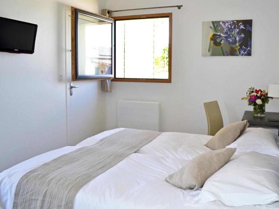 Gites & Tiny Houses Les Hauts De Toulvern บาดอง ห้อง รูปภาพ