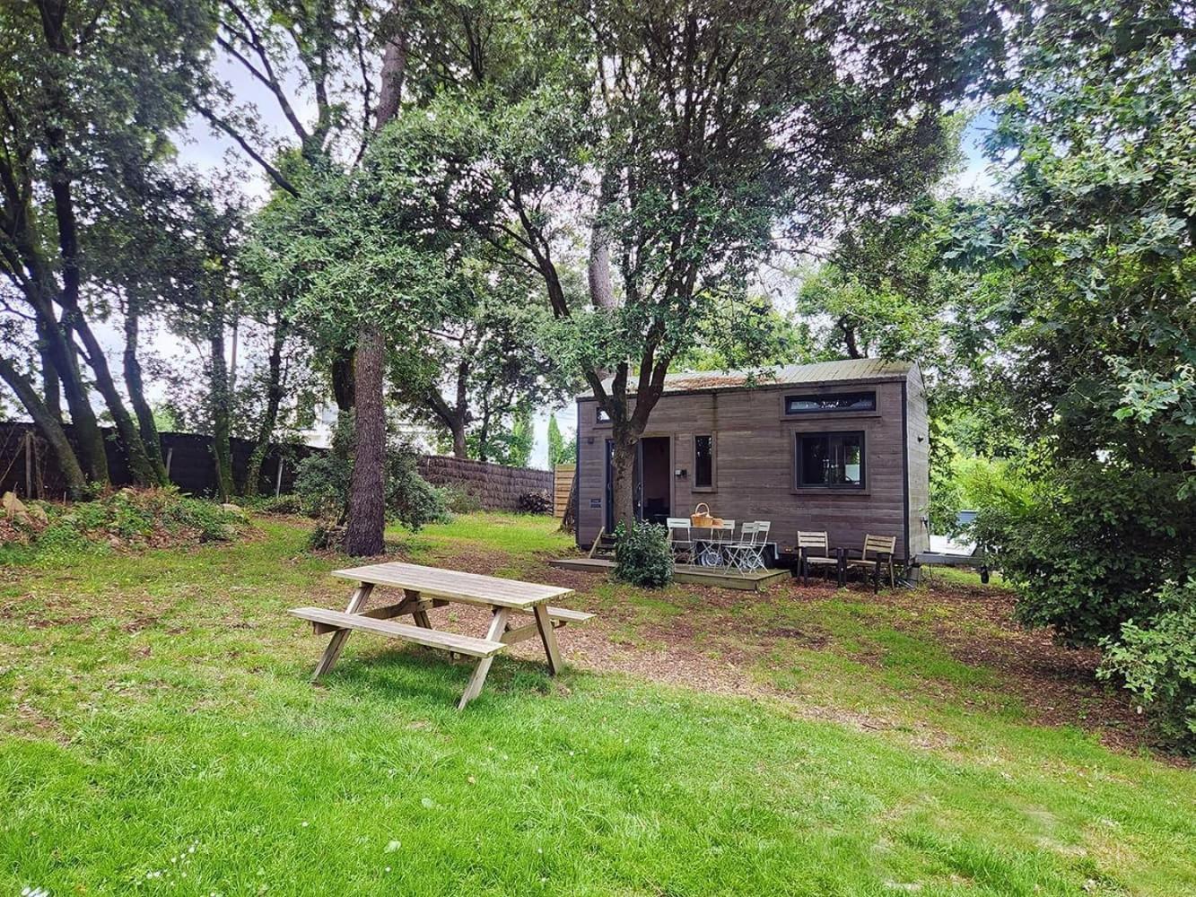 Gites & Tiny Houses Les Hauts De Toulvern บาดอง ห้อง รูปภาพ