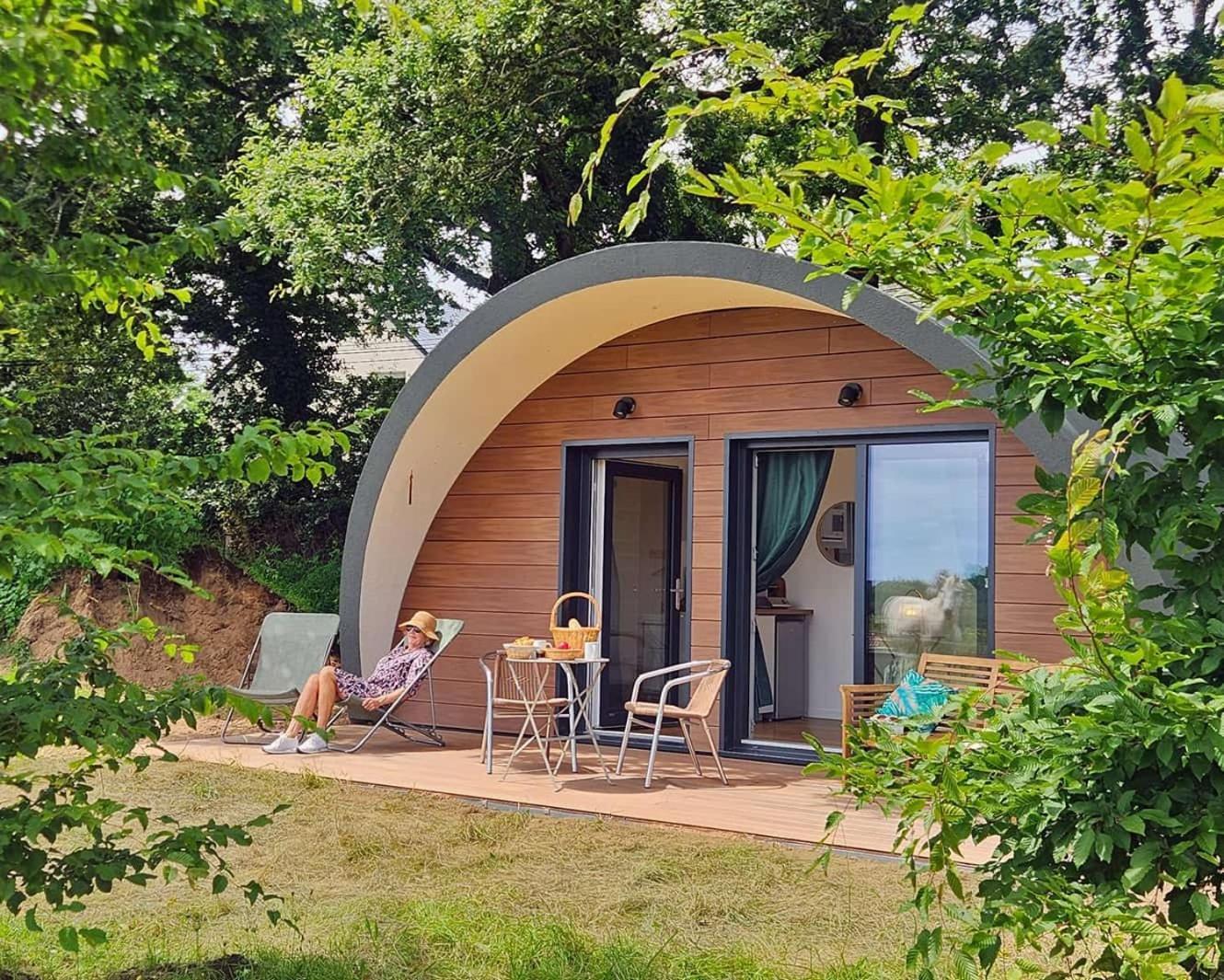 Gites & Tiny Houses Les Hauts De Toulvern บาดอง ห้อง รูปภาพ
